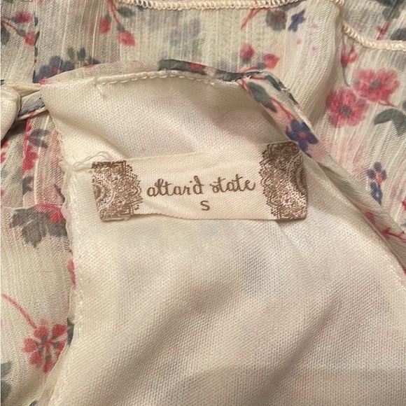 Altar’d State top size small. - Picture 10 of 10